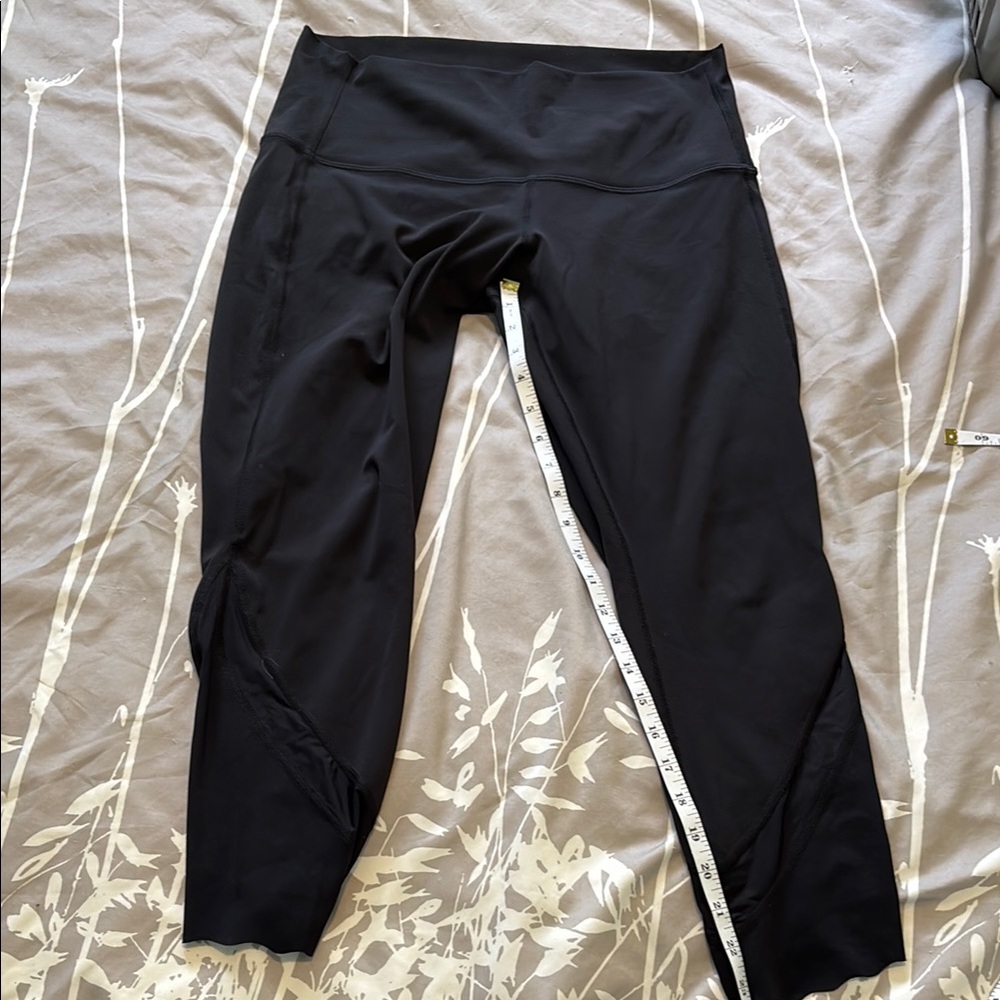 lululemon athletica Black Cropped pants
